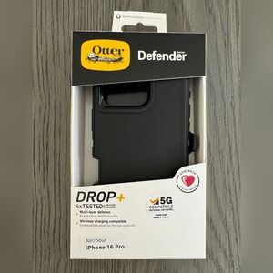 OtterBox Defender Series Black Case for iPhone 16 Pro